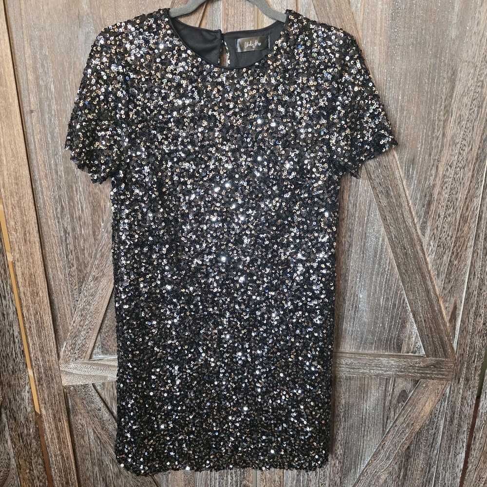 Charlie‎ Moss Dress Women's Size M Black Sequin Short Holiday Party Short Sleeve